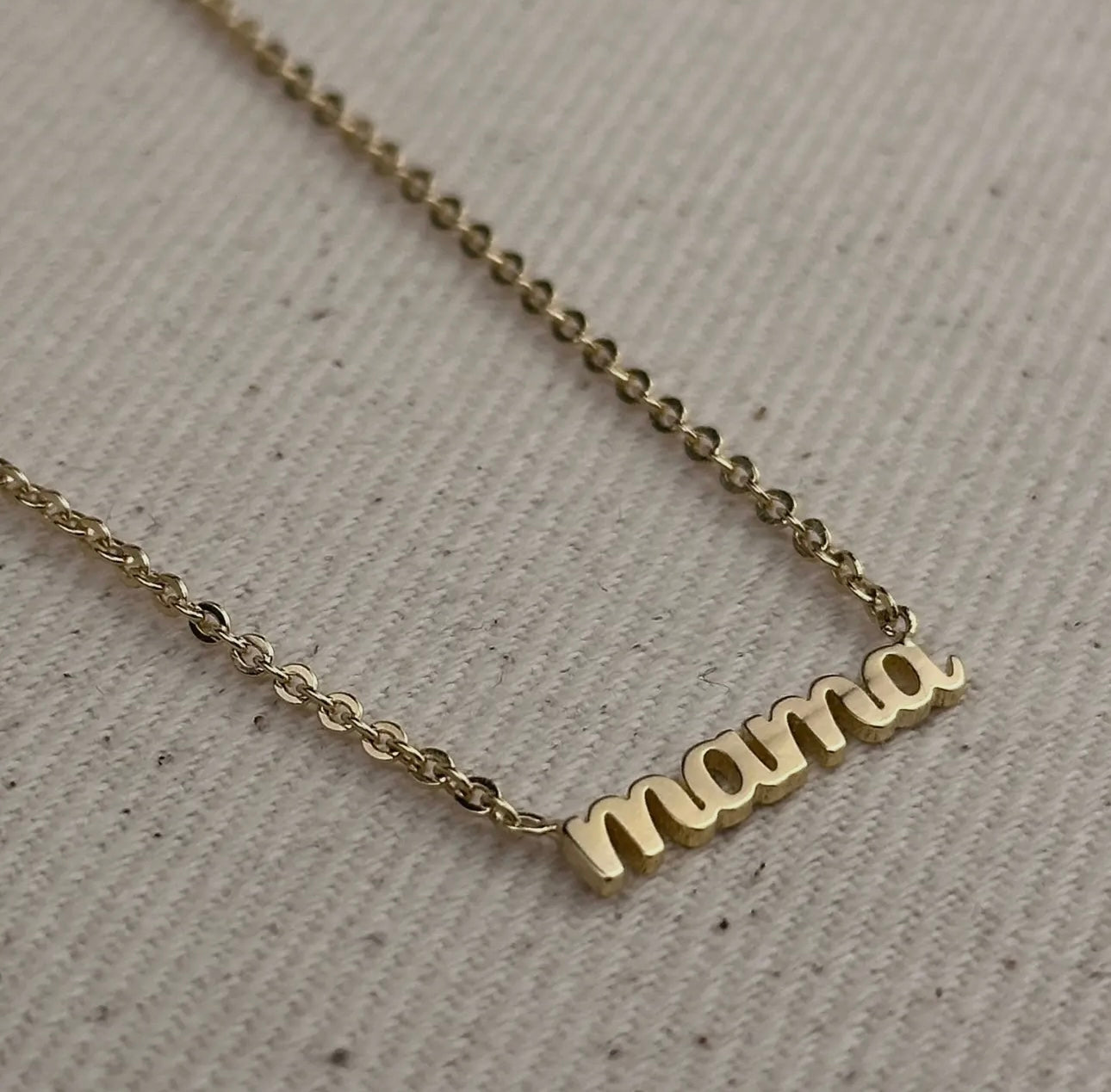 Mama Necklace