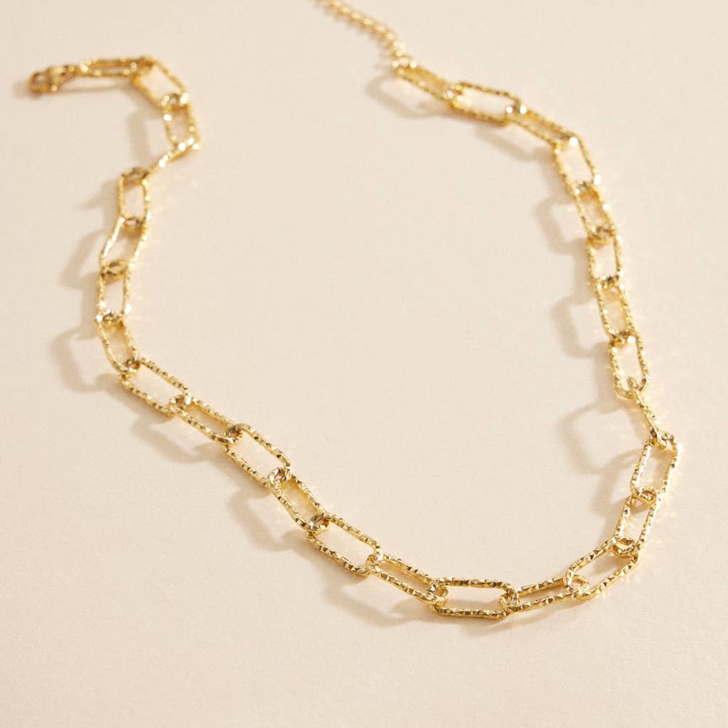 Chain Linked Gold Dip Necklace